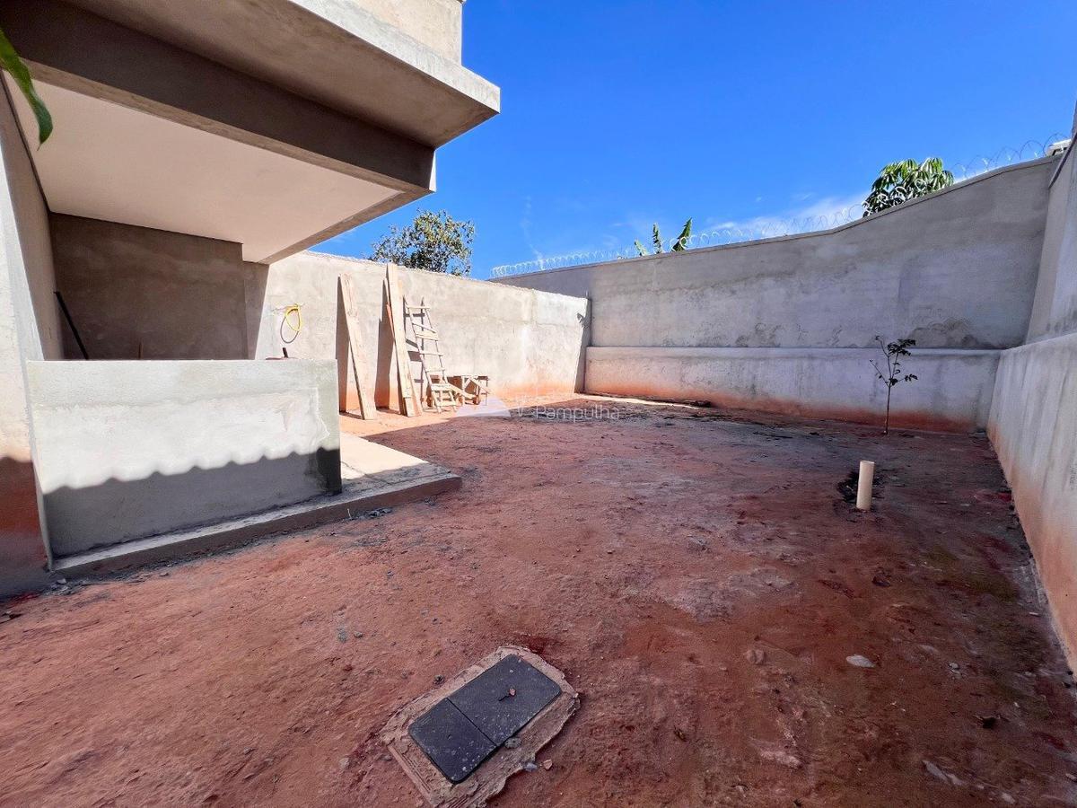 Casa, Trevo, 4 Quartos, 3 Vagas, 3 Suítes