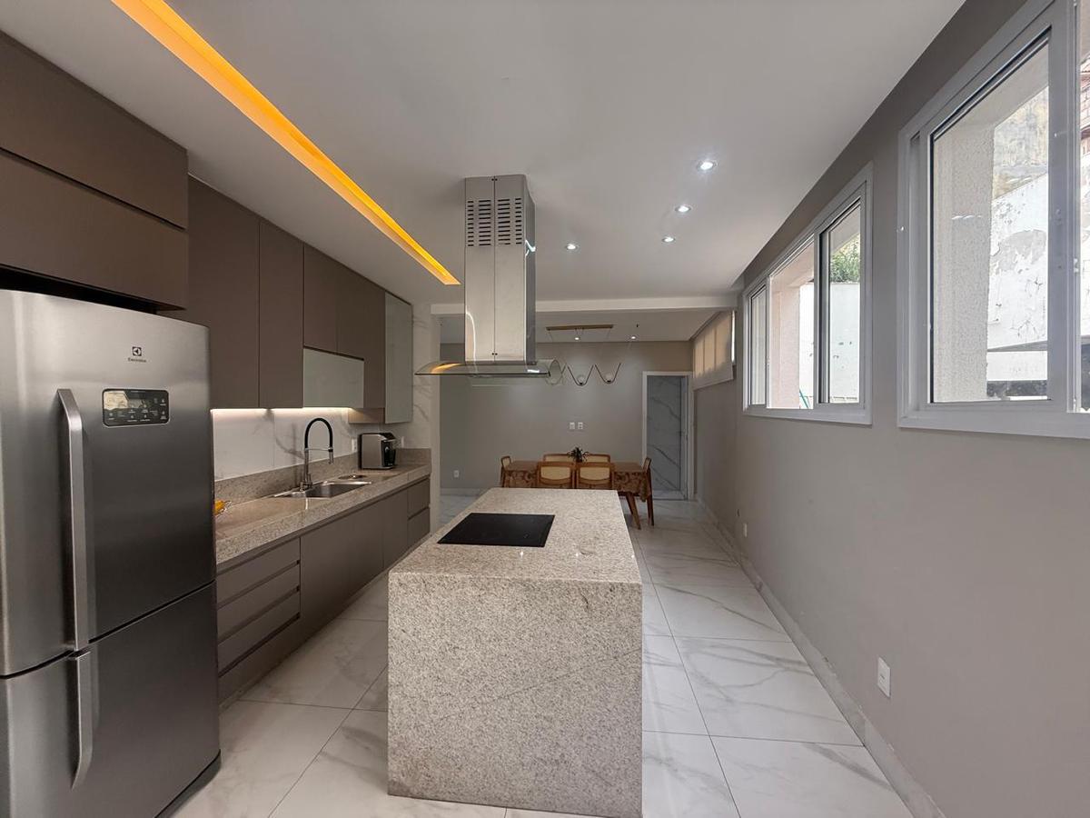 Casa, Cachoeirinha, 3 Quartos, 2 Vagas