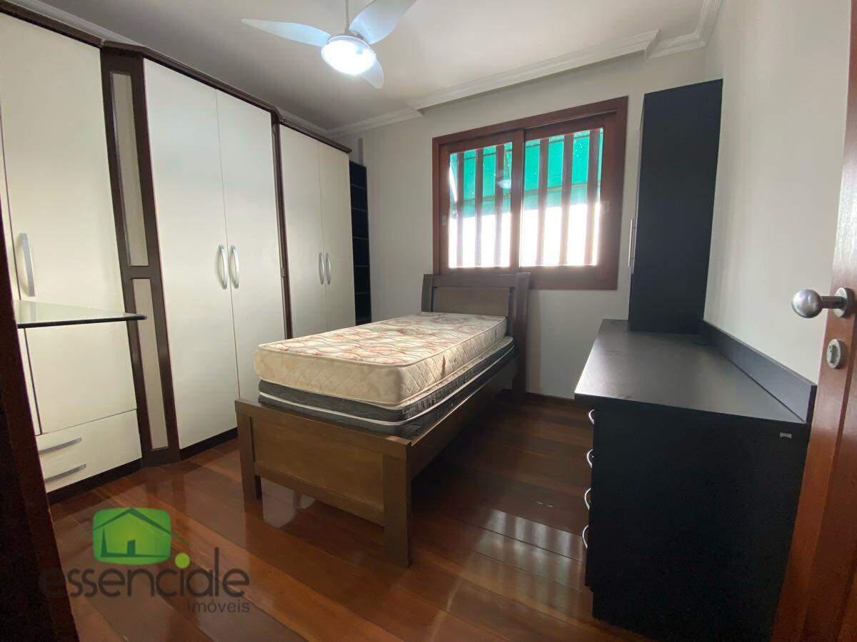Casa, Conjunto Água Branca, 3 Quartos, 4 Vagas, 1 Suíte