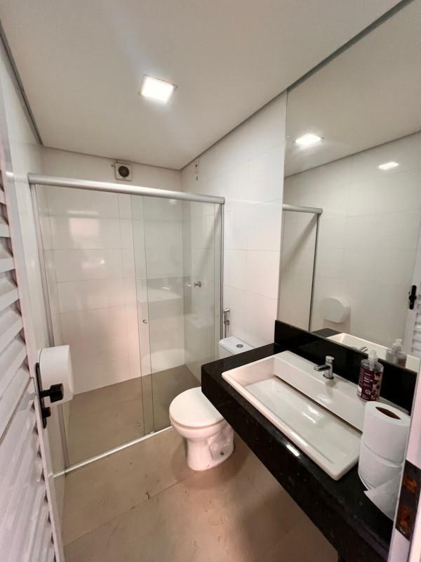 Galpão, Das Industrias I (barreiro), 0 Quarto, 0 Vaga