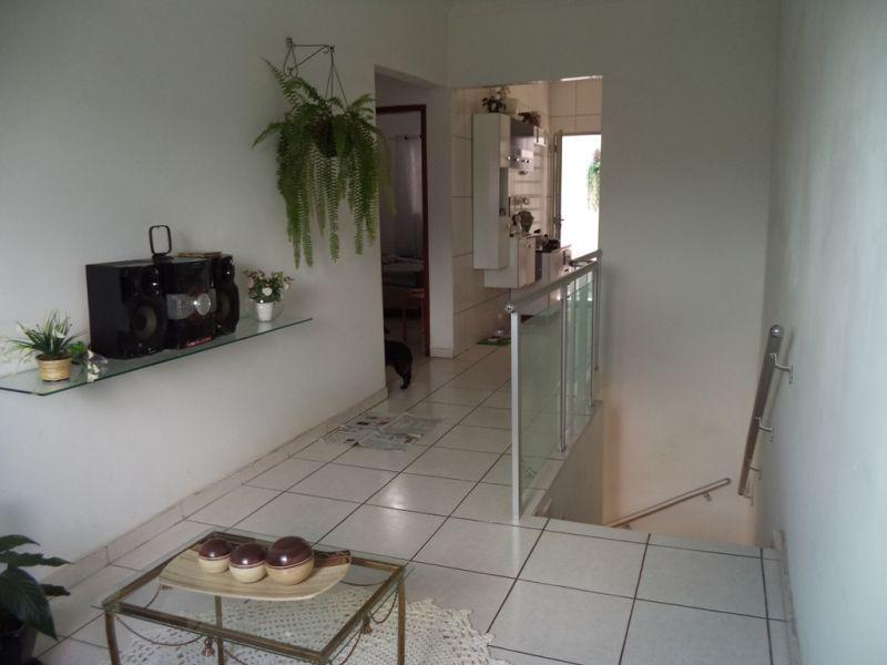 Casa, Guanabara, 2 Quartos, 3 Vagas, 0 Suíte