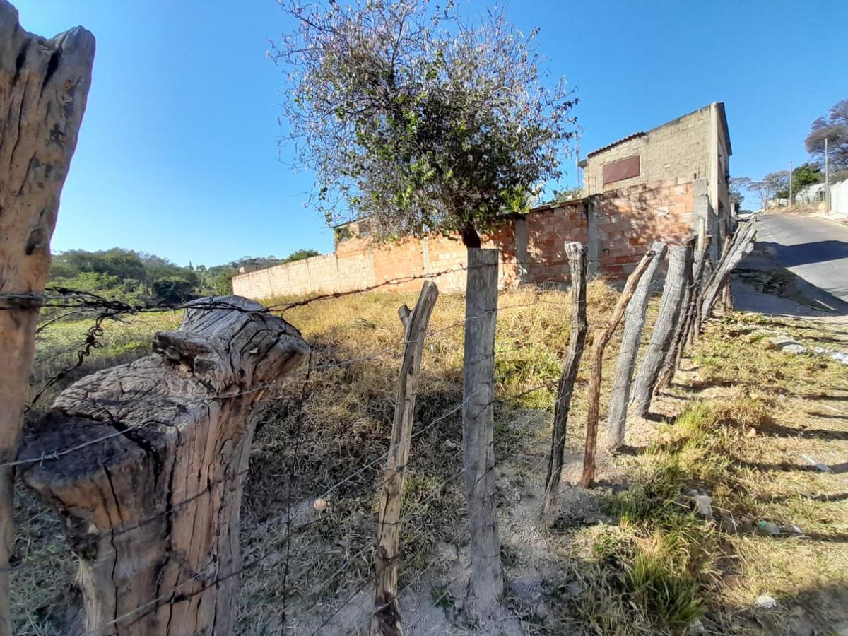 Lote, Residencial Lajinha (parque Durval de Barros), 0 Quarto, 0 Vaga