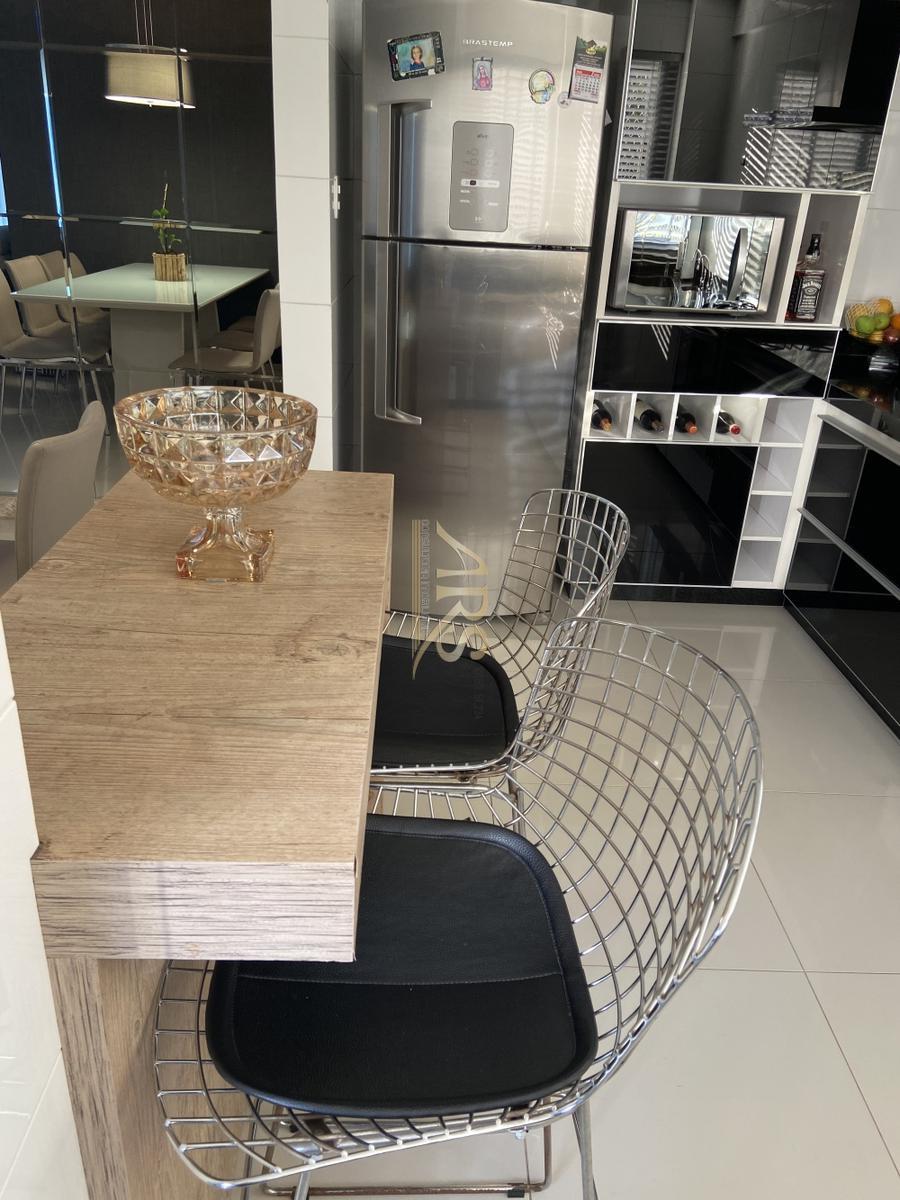 Apartamento, Centro, 4 Quartos, 3 Vagas, 2 Suítes