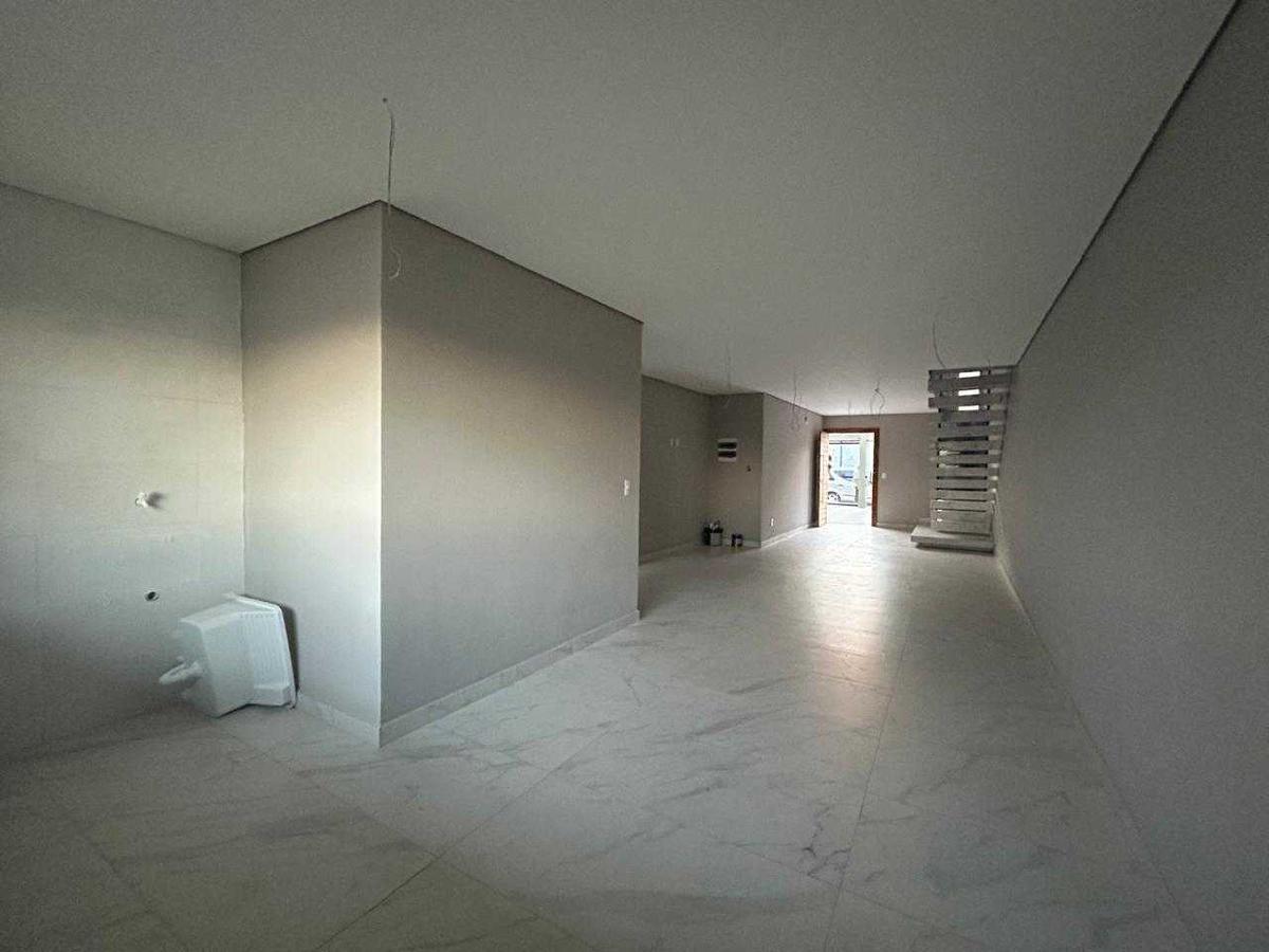 Casa, Planalto, 3 Quartos, 3 Vagas, 3 Suítes