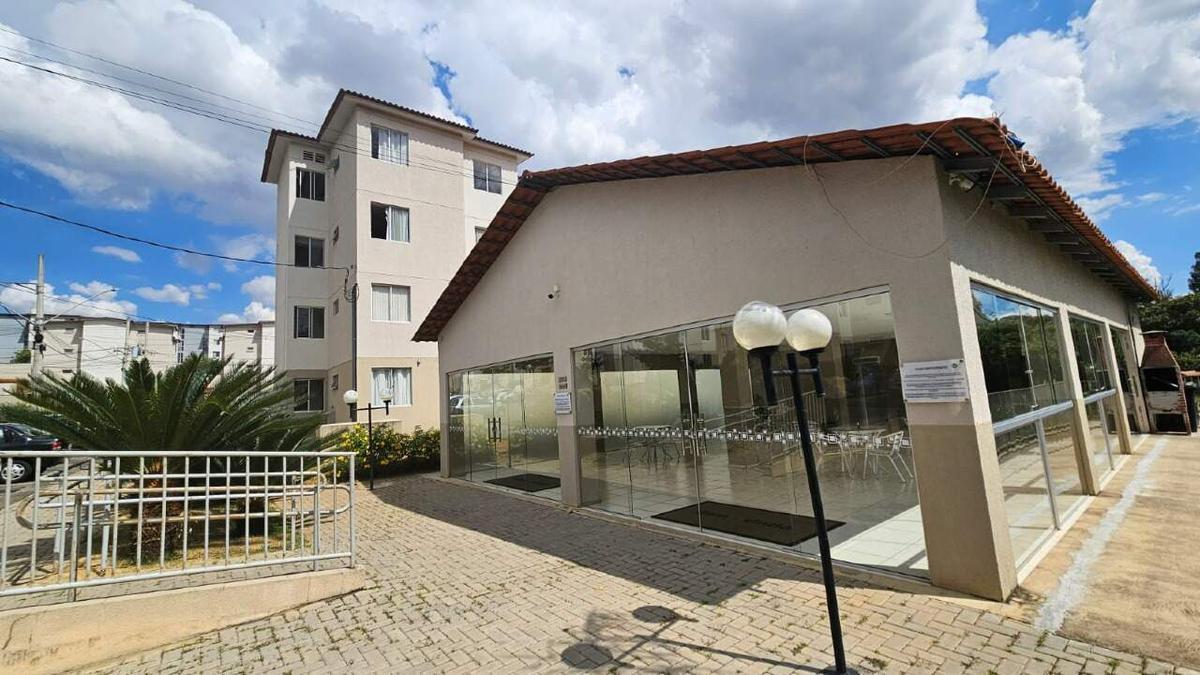 Apartamento, Vale das Amendoeiras, 2 Quartos, 1 Vaga