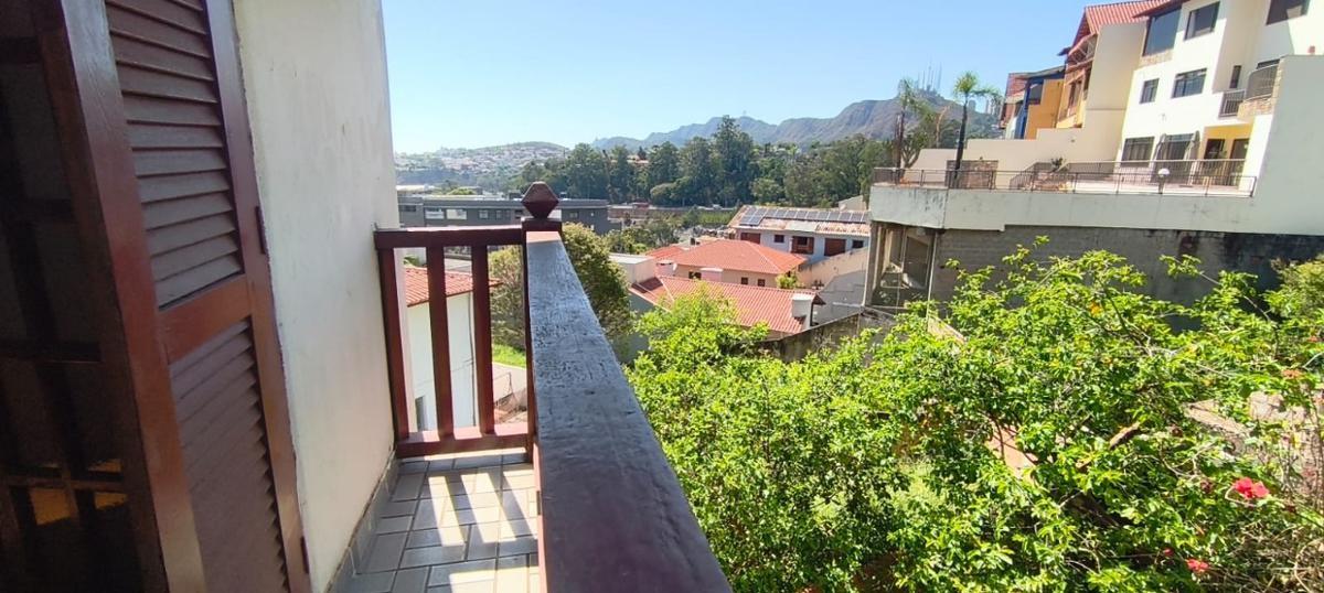 Casa, Santa Lúcia, 6 Quartos, 3 Vagas, 1 Suíte