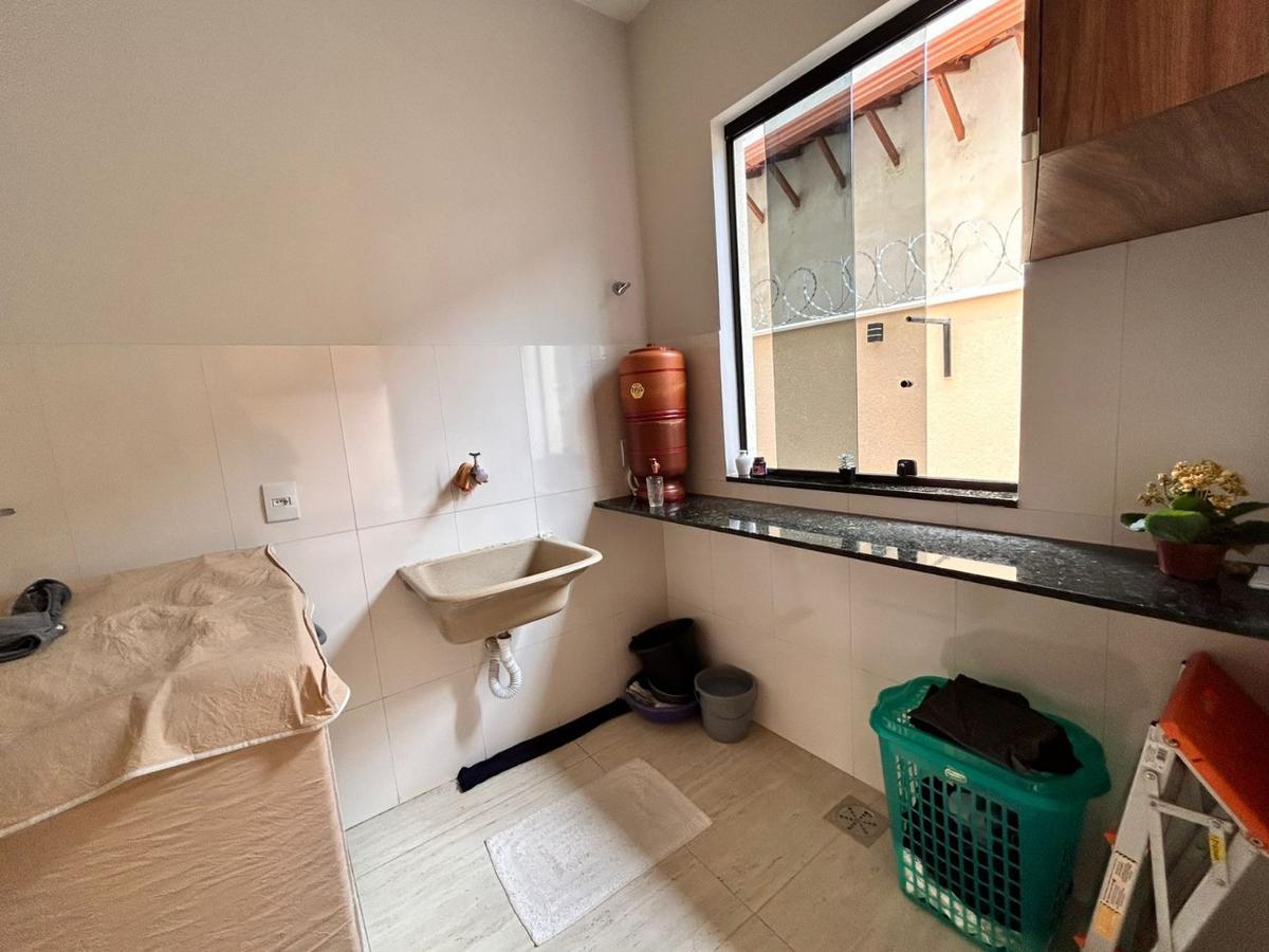 Casa, Camilo Alves, 4 Quartos, 3 Vagas
