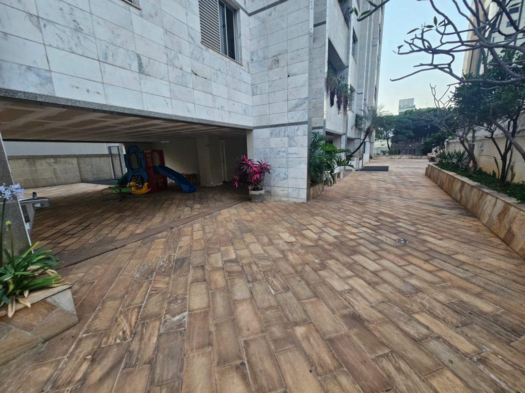 Apartamento, Funcionários, 4 Quartos, 3 Vagas, 2 Suítes