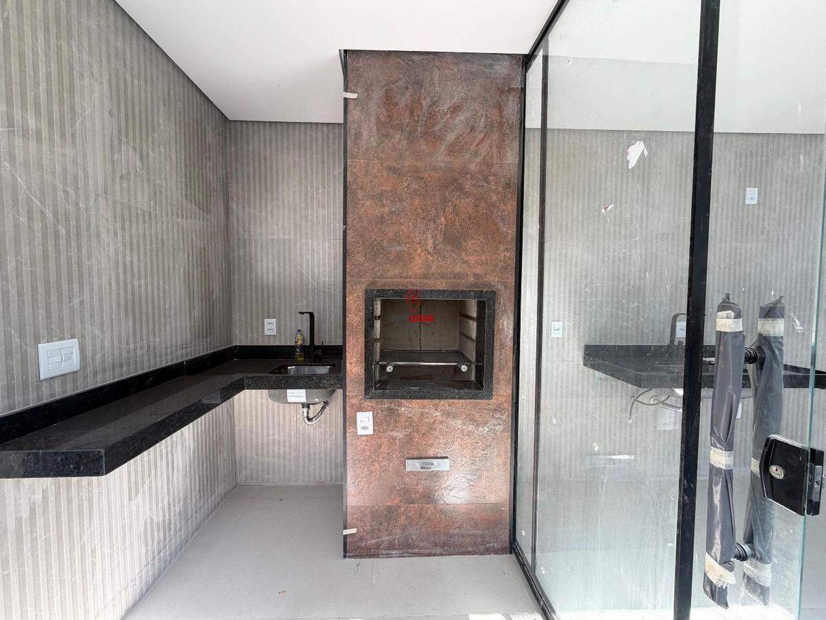 Casa, São Pedro, 3 Quartos, 2 Vagas, 1 Suíte