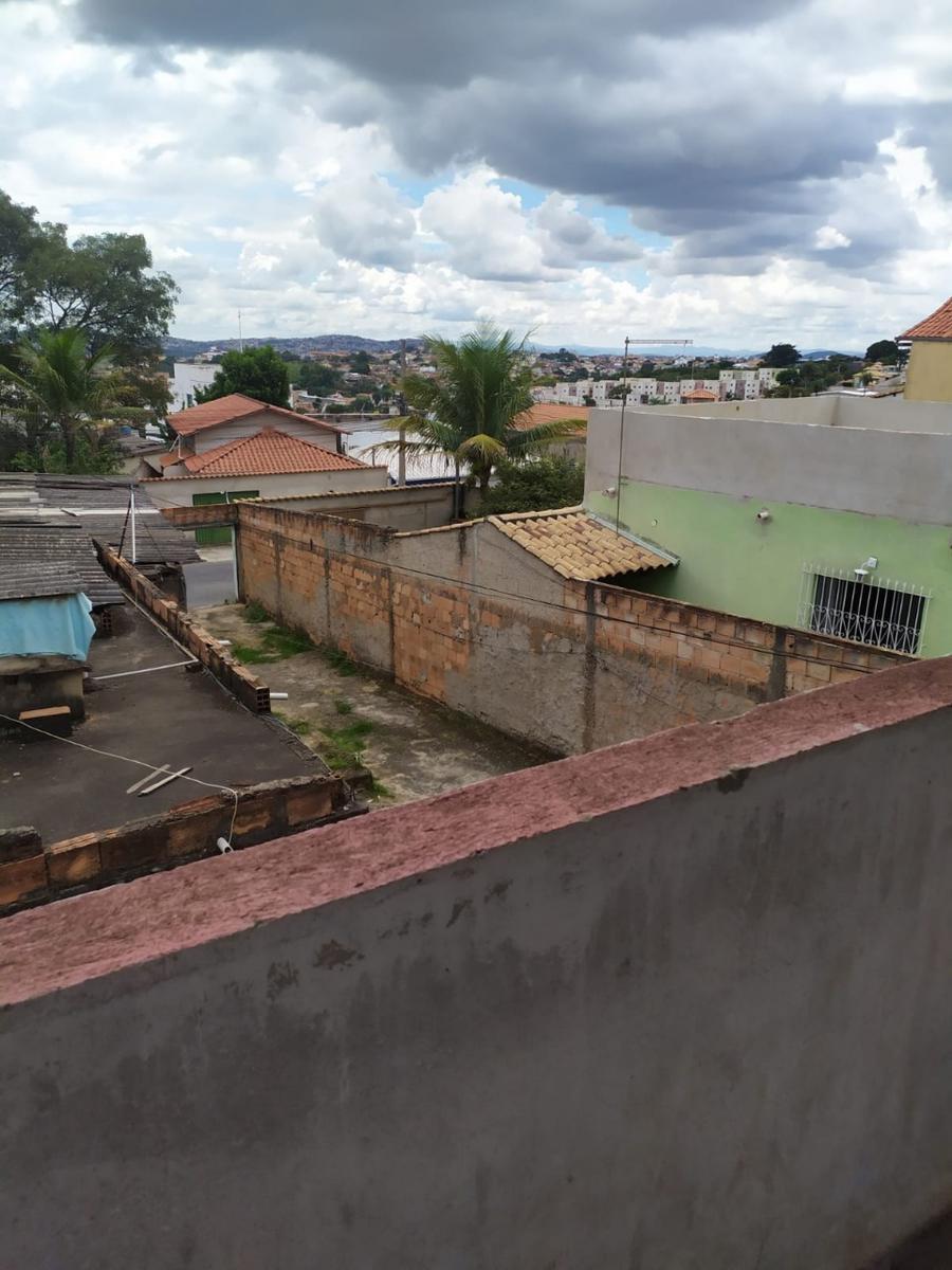 Casa, Trevo, 2 Quartos, 3 Vagas