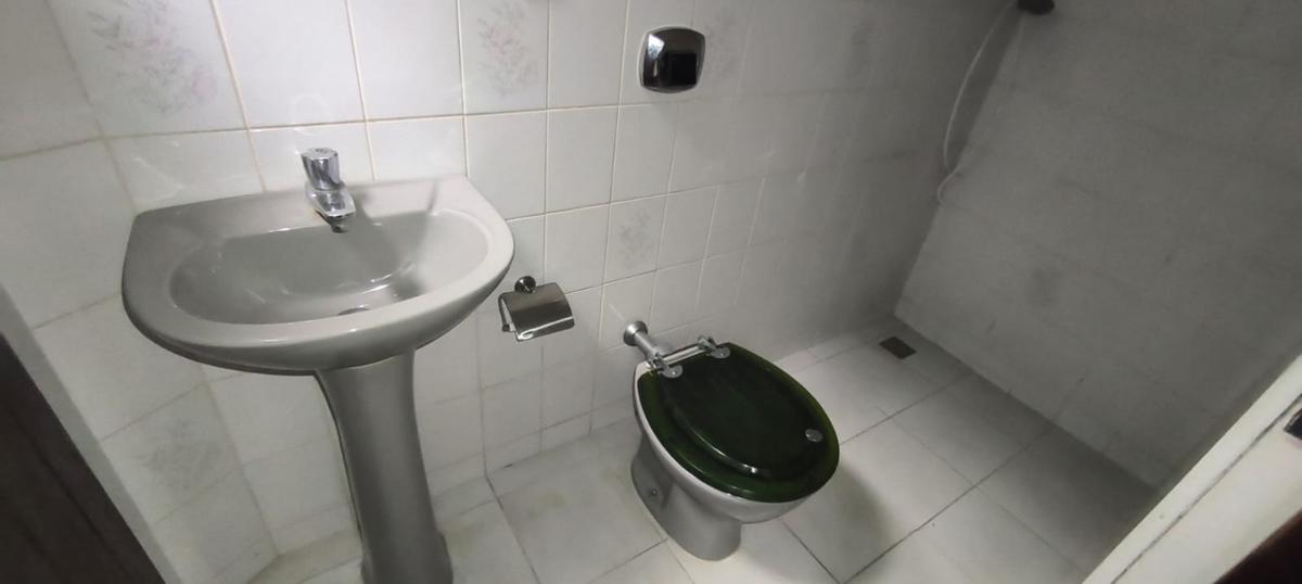 Casa, Itapoã, 5 Quartos, 4 Vagas, 1 Suíte