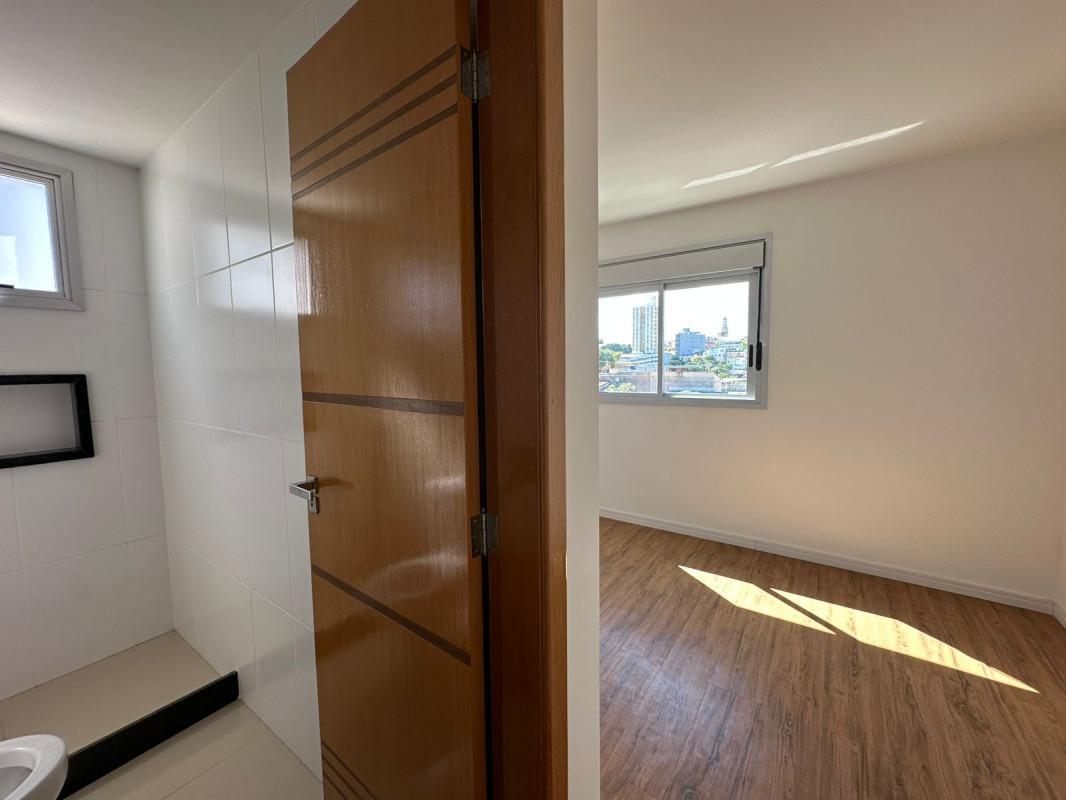 Apartamento, Carlos Prates, 2 Quartos, 2 Vagas, 1 Suíte