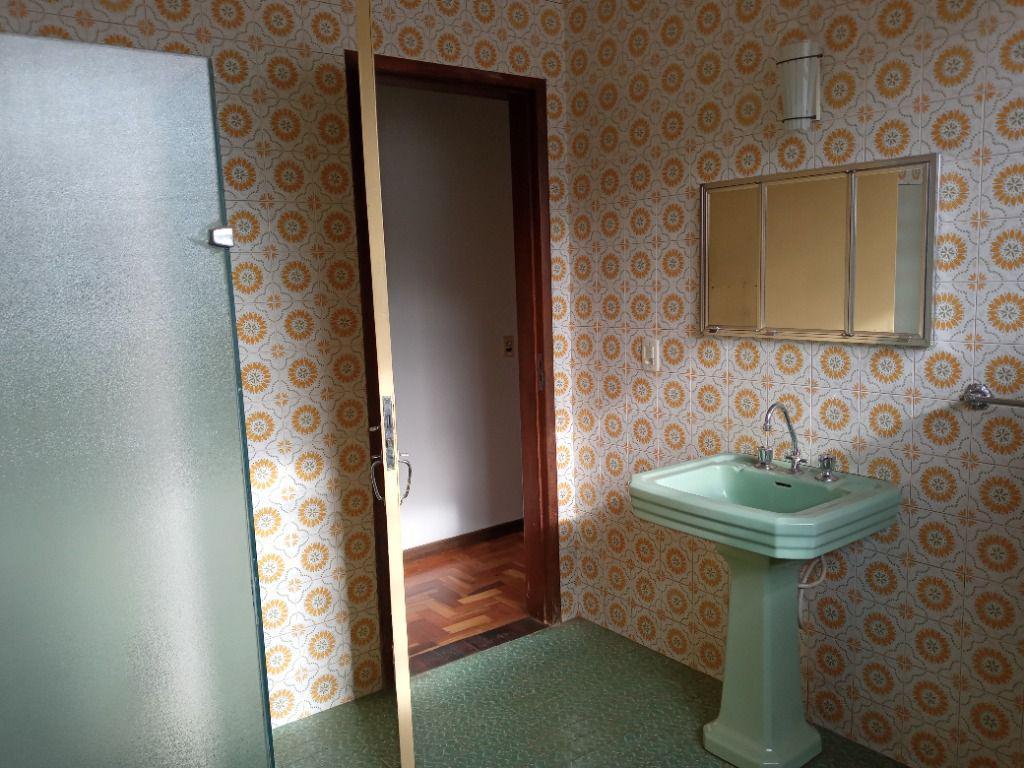 Casa, Centro, 3 Quartos, 2 Vagas