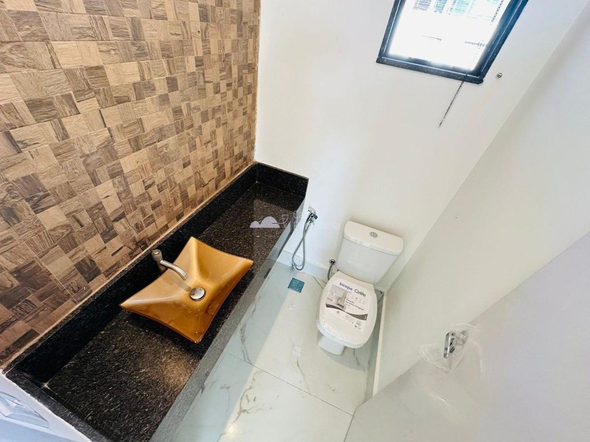 Casa, Santa Branca, 3 Quartos, 2 Vagas, 1 Suíte