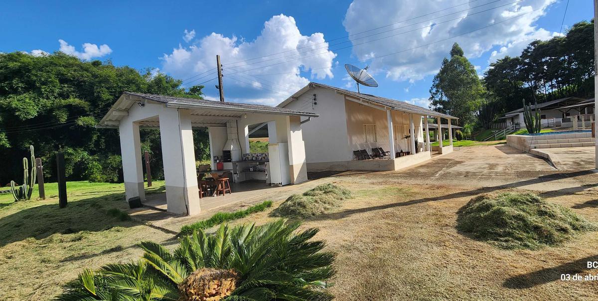 Fazenda, Zona Rural, 3 Quartos, 2 Vagas, 1 Suíte
