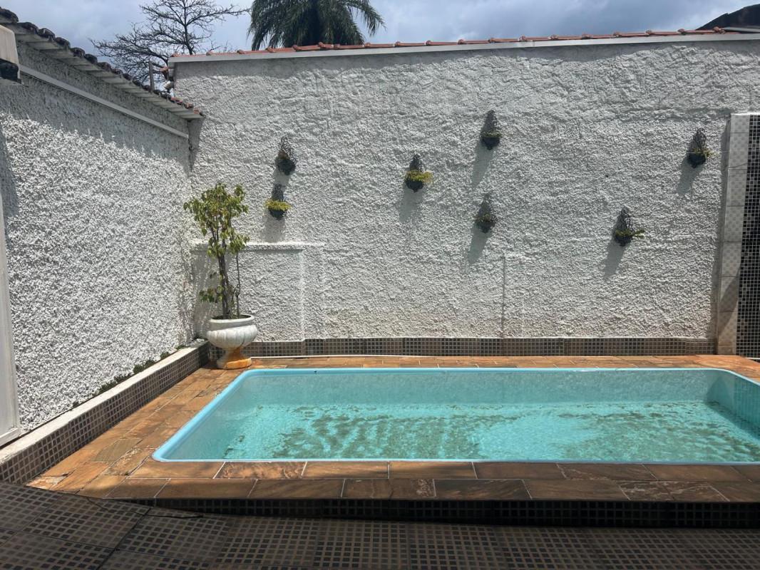 Casa, Diamante, 4 Quartos, 4 Vagas, 1 Suíte
