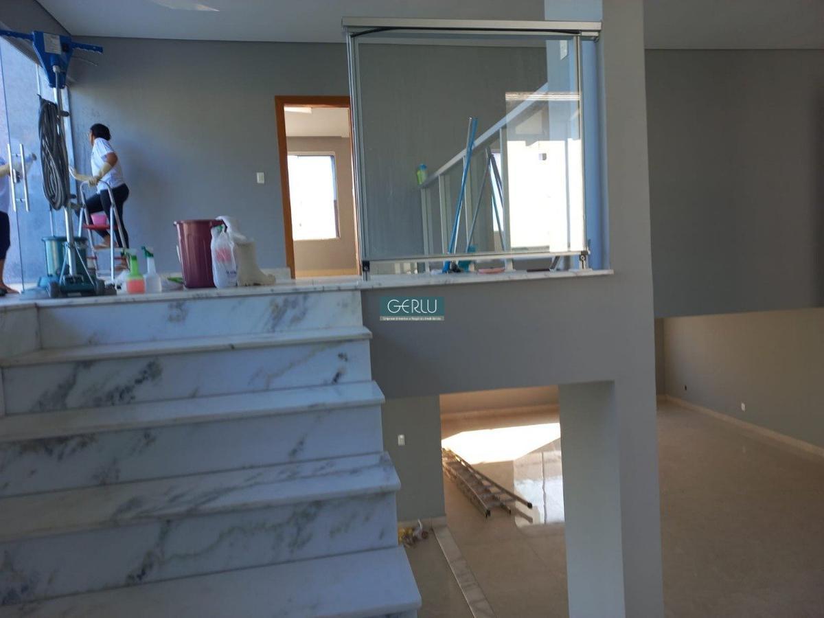 Casa em Condomínio, Centro, 3 Quartos, 2 Vagas, 1 Suíte