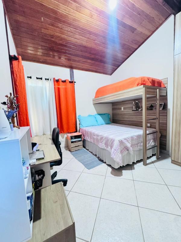 Casa, Serra dos Bandeirantes, 4 Quartos, 2 Vagas, 1 Suíte