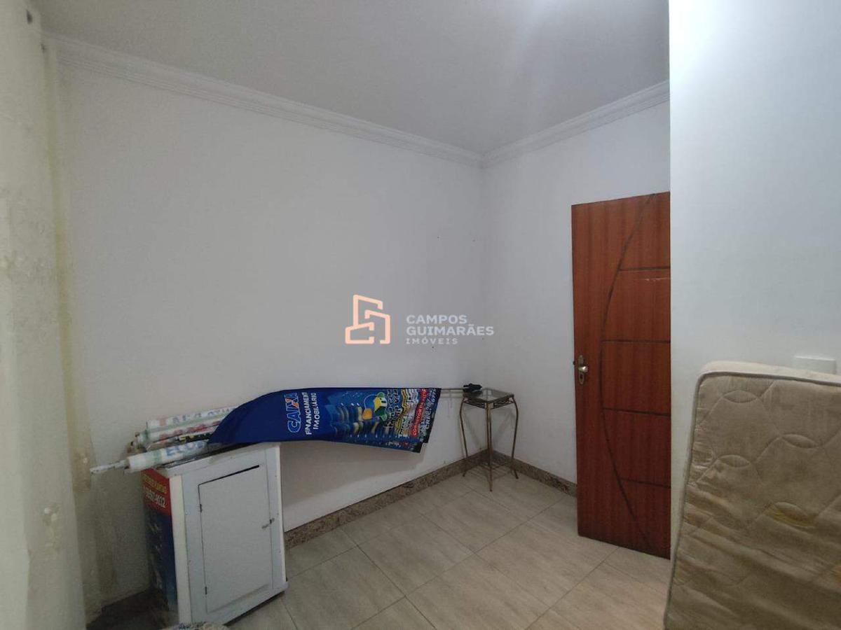 Casa Comercial, Vila Cristina, 3 Quartos, 2 Vagas, 1 Suíte