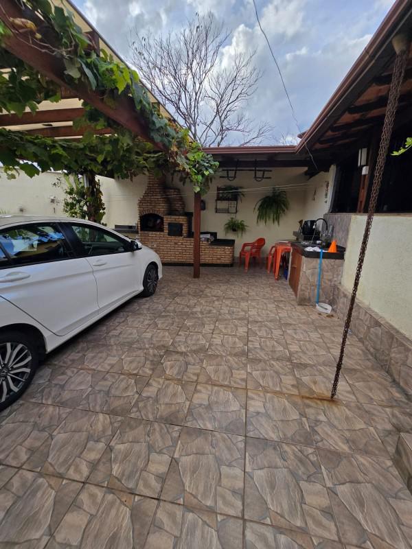 Casa, Novo Glória, 3 Quartos, 3 Vagas, 1 Suíte