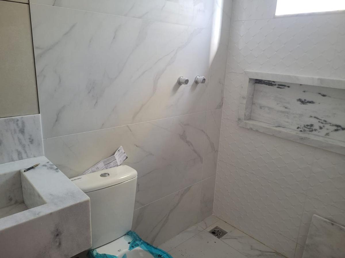 Casa, Planalto, 3 Quartos, 4 Vagas, 3 Suítes