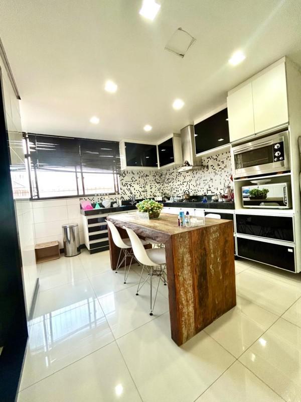 Cobertura, Castelo, 4 Quartos, 2 Vagas, 1 Suíte