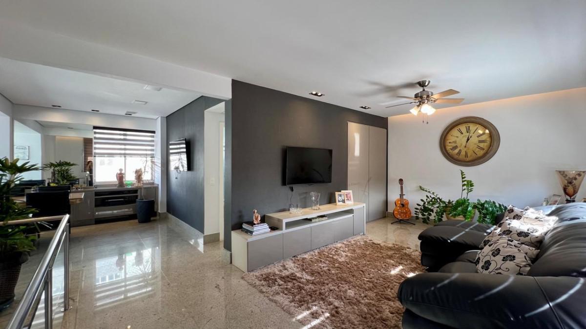 Cobertura, Santa Efigênia, 5 Quartos, 3 Vagas, 1 Suíte