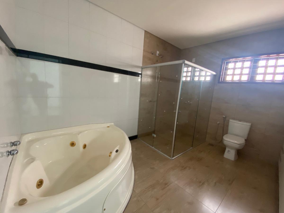 Casa, Castelo, 4 Quartos, 4 Vagas, 3 Suítes