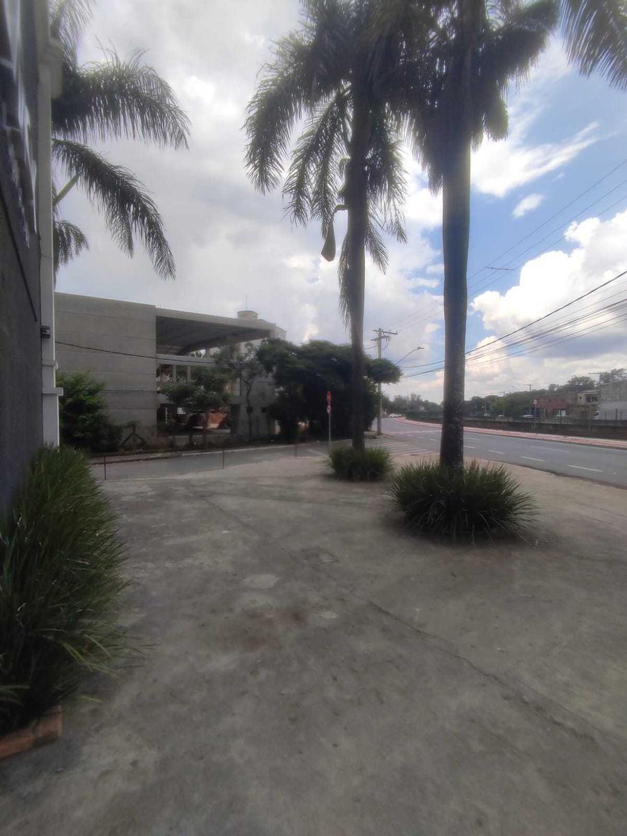 Galpão, Santa Terezinha, 0 Quarto, 10 Vagas