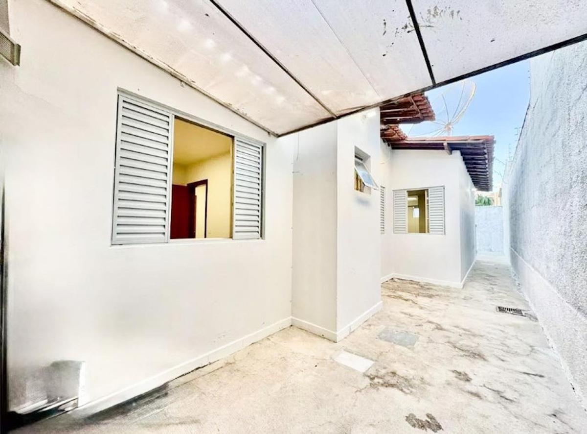 Casa, Castelo, 4 Quartos, 3 Vagas, 1 Suíte