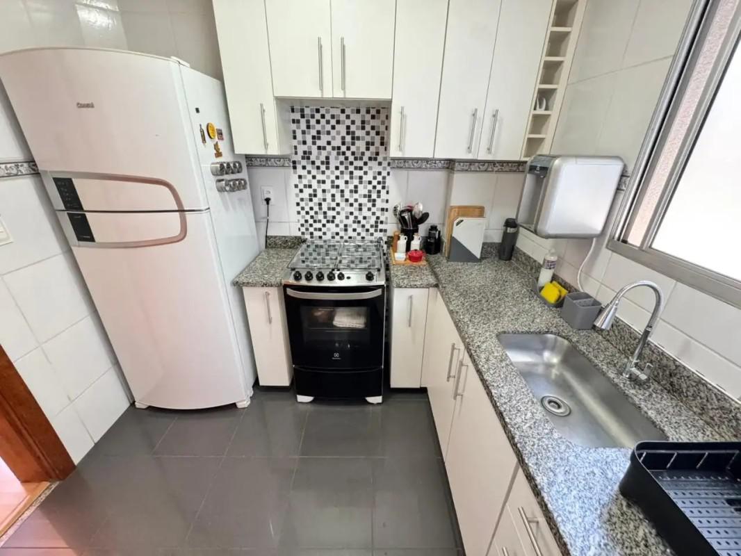 Apartamento, Sagrada Família, 3 Quartos, 2 Vagas, 1 Suíte