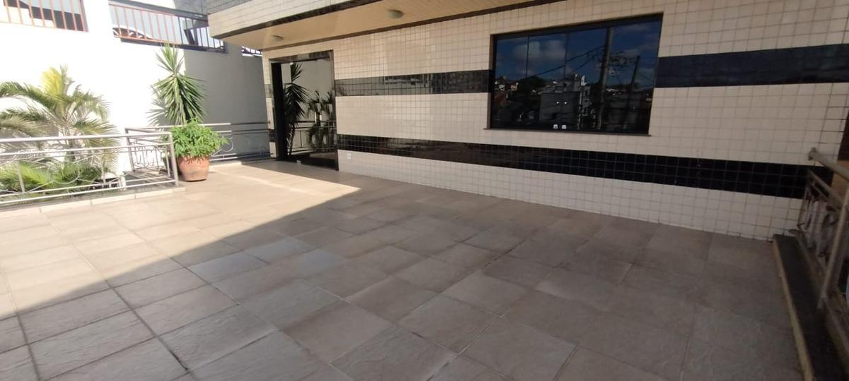 Casa, Santa Cruz, 5 Quartos, 4 Vagas, 1 Suíte