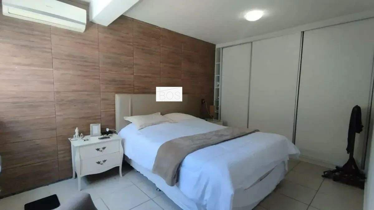 Casa, Belvedere, 7 Quartos, 0 Vaga, 3 Suítes