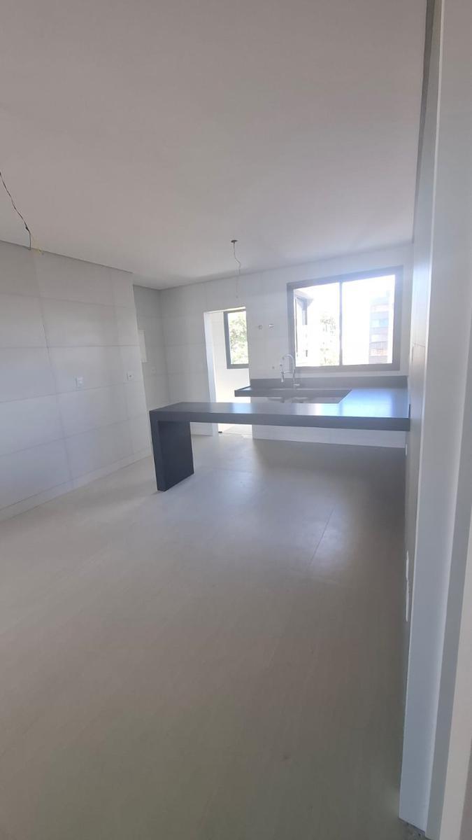 Apartamento, Jaraguá, 4 Quartos, 3 Vagas, 1 Suíte
