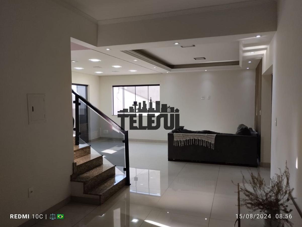 Casa, Jardim Zinoca, 3 Quartos, 2 Vagas, 3 Suítes