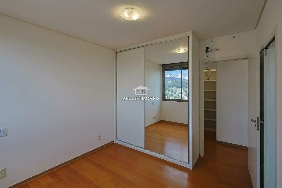Apartamento, Santa Lúcia, 3 Quartos, 4 Vagas, 3 Suítes