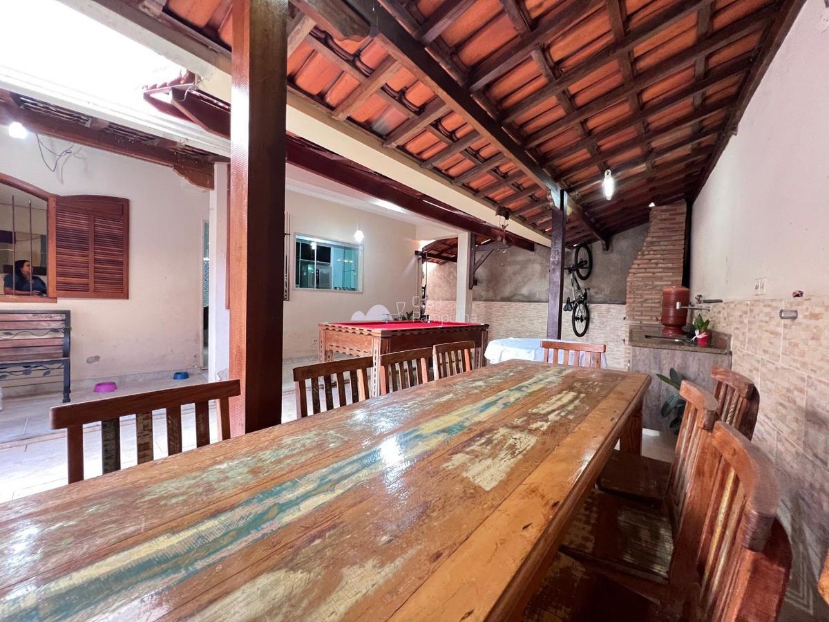 Casa, Planalto, 4 Quartos, 4 Vagas, 1 Suíte