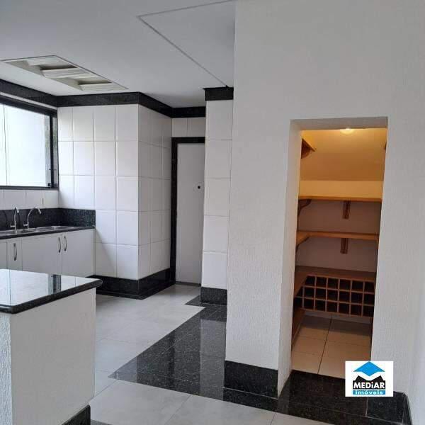 Cobertura, Savassi, 3 Quartos, 1 Vaga, 1 Suíte