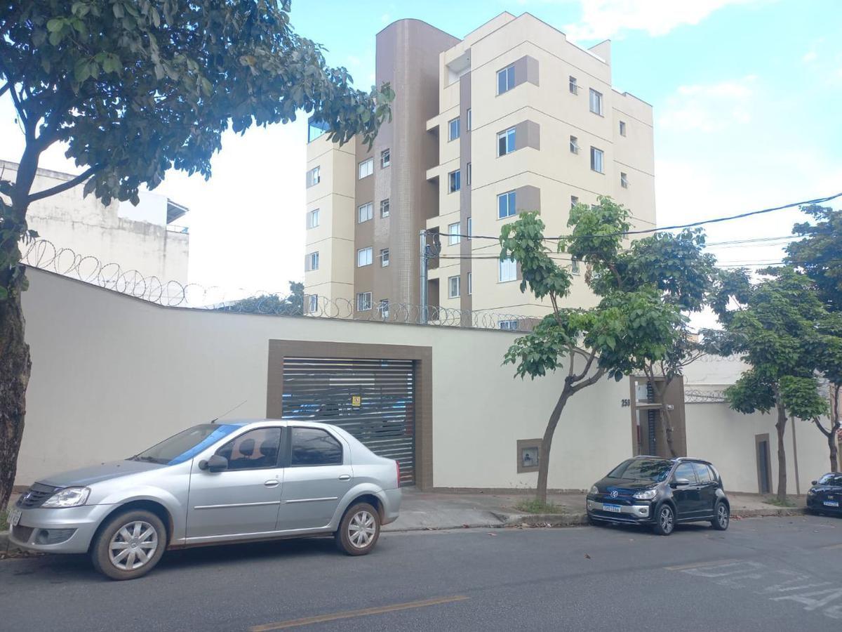 Apartamento, Santa Mônica, 2 Quartos, 1 Vaga