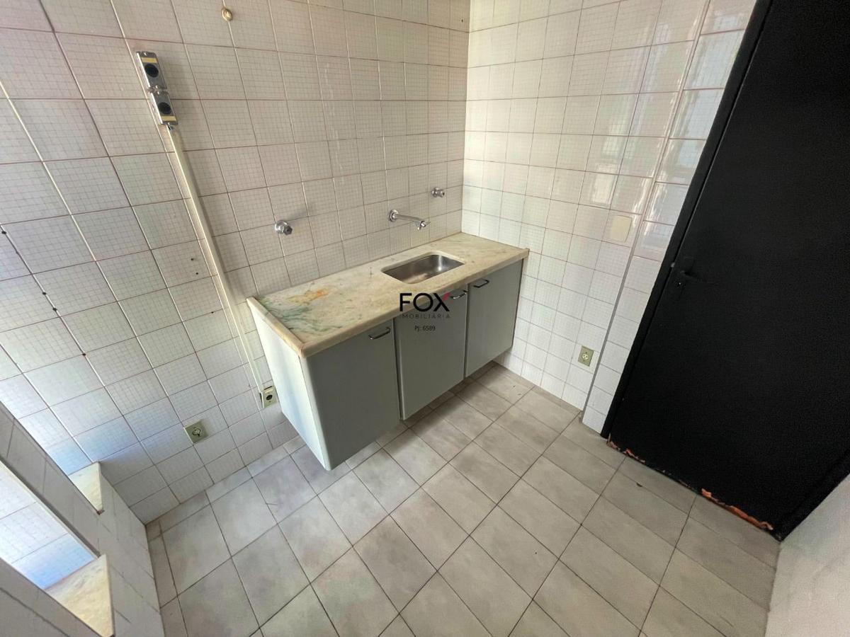 Andar, Estoril, 0 Quarto, 2 Vagas