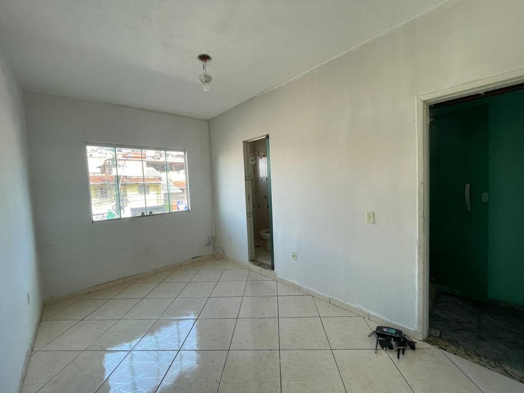 Apartamento, Castanheira (barreiro), 3 Quartos, 0 Vaga, 1 Suíte