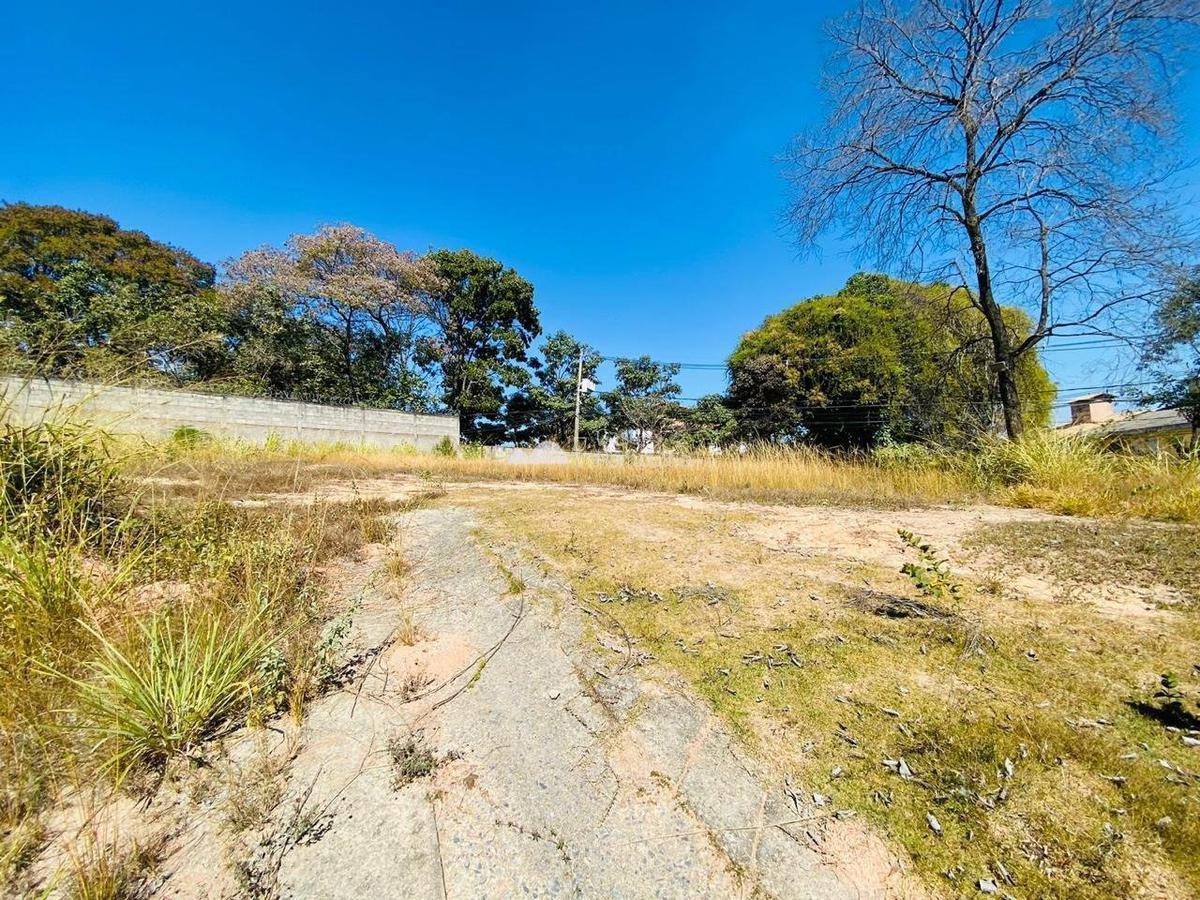 Lote, São Luiz (pampulha), 0 Quarto, 0 Vaga