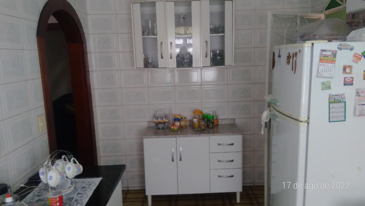 Casa, Floramar, 4 Quartos, 5 Vagas, 2 Suítes