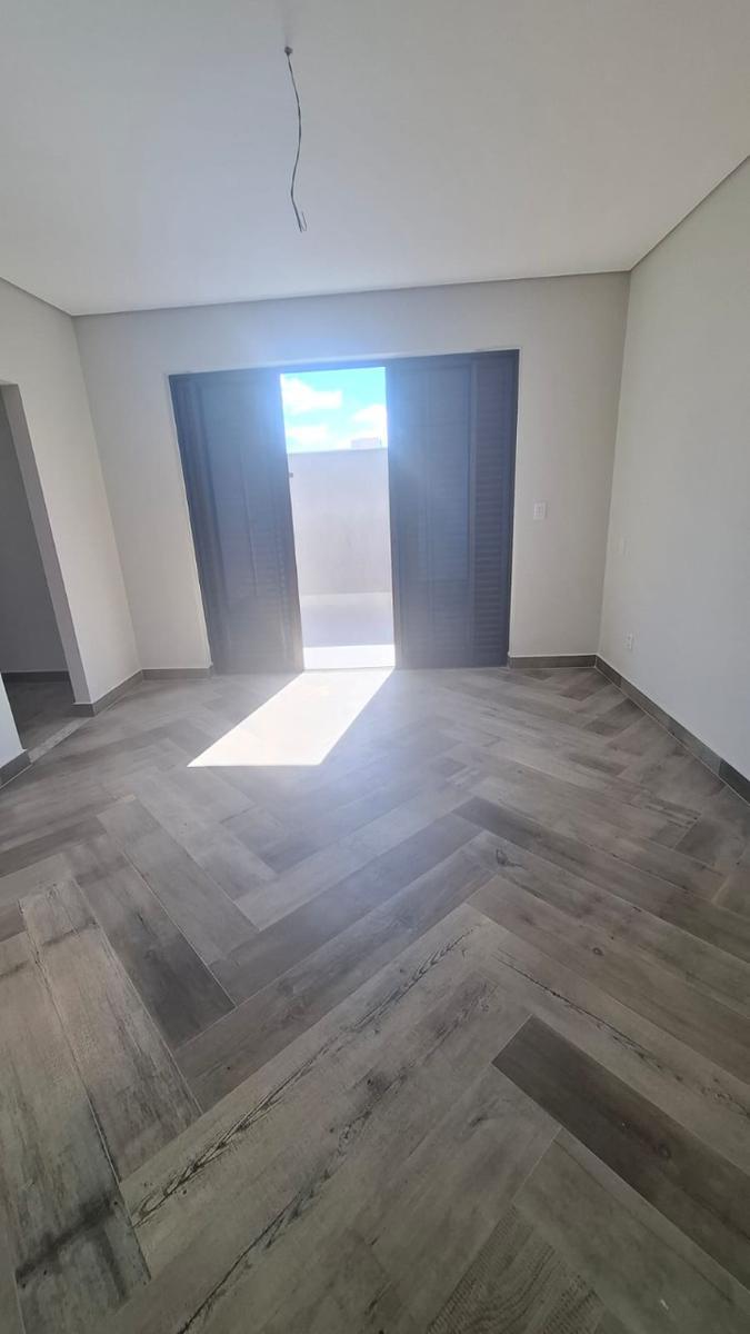 Apartamento, Jaraguá, 4 Quartos, 3 Vagas, 2 Suítes