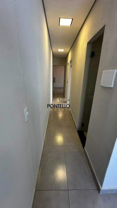 Casa, Manoa, 2 Quartos, 3 Vagas, 1 Suíte