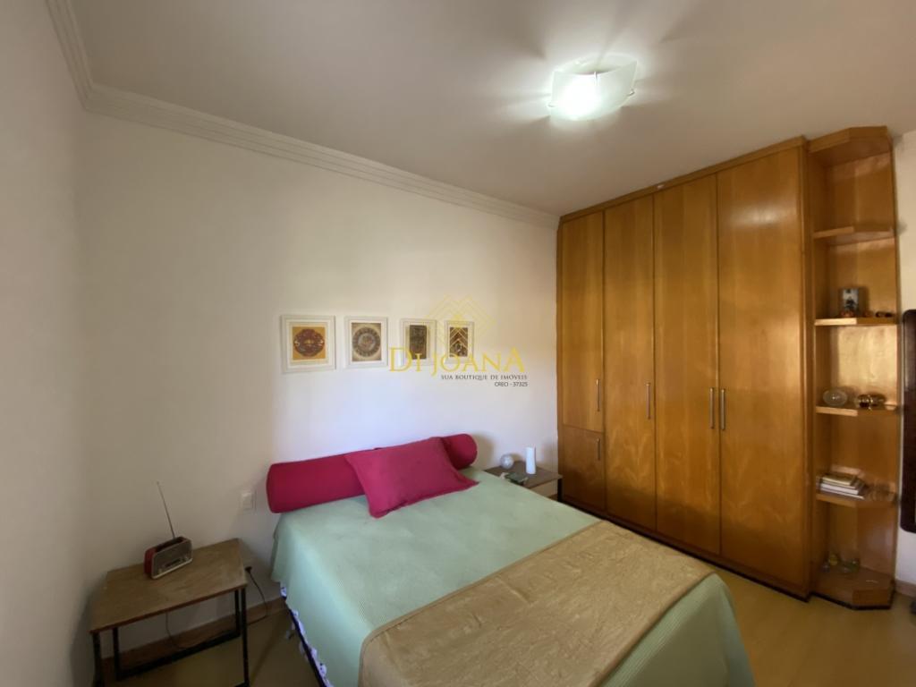 Casa, Centro, 3 Quartos, 2 Vagas, 1 Suíte
