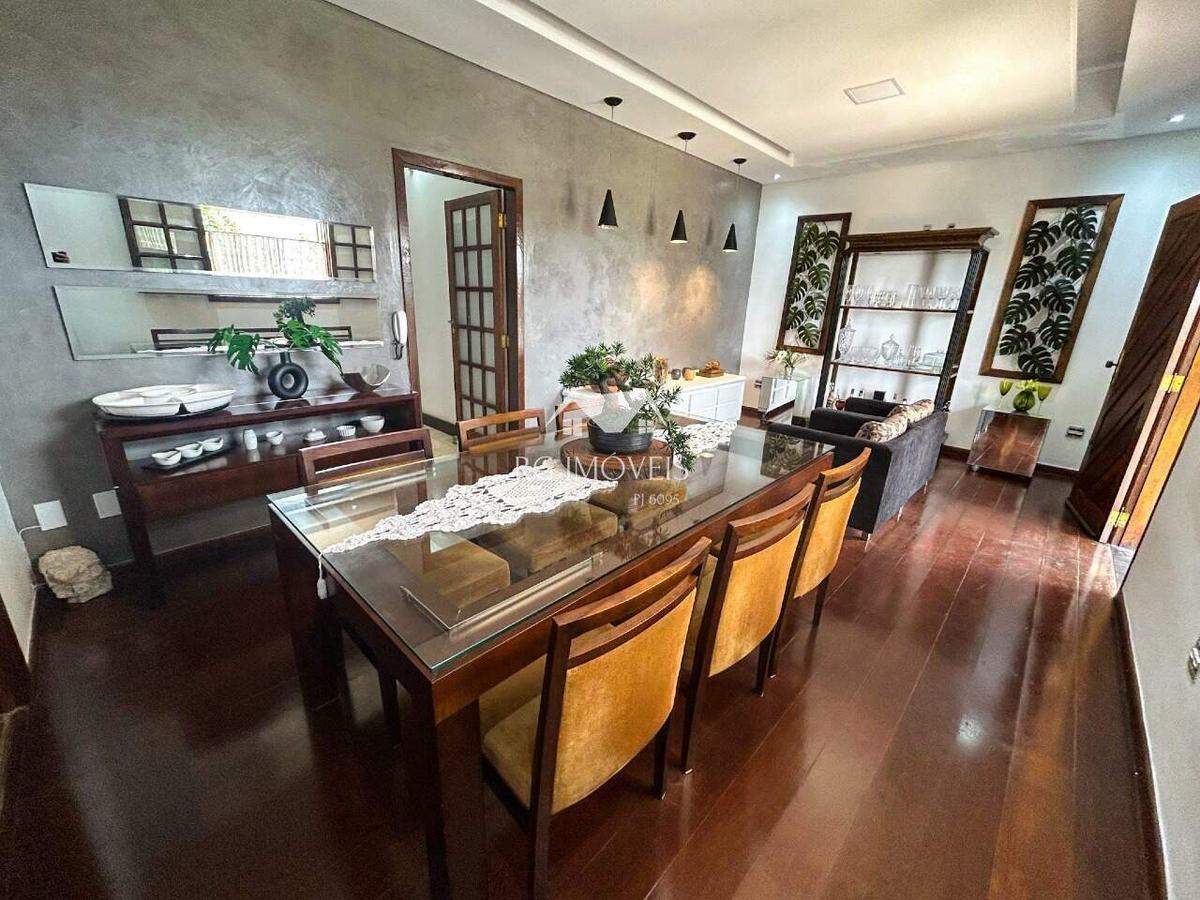 Casa, Barreiro, 3 Quartos, 4 Vagas, 1 Suíte