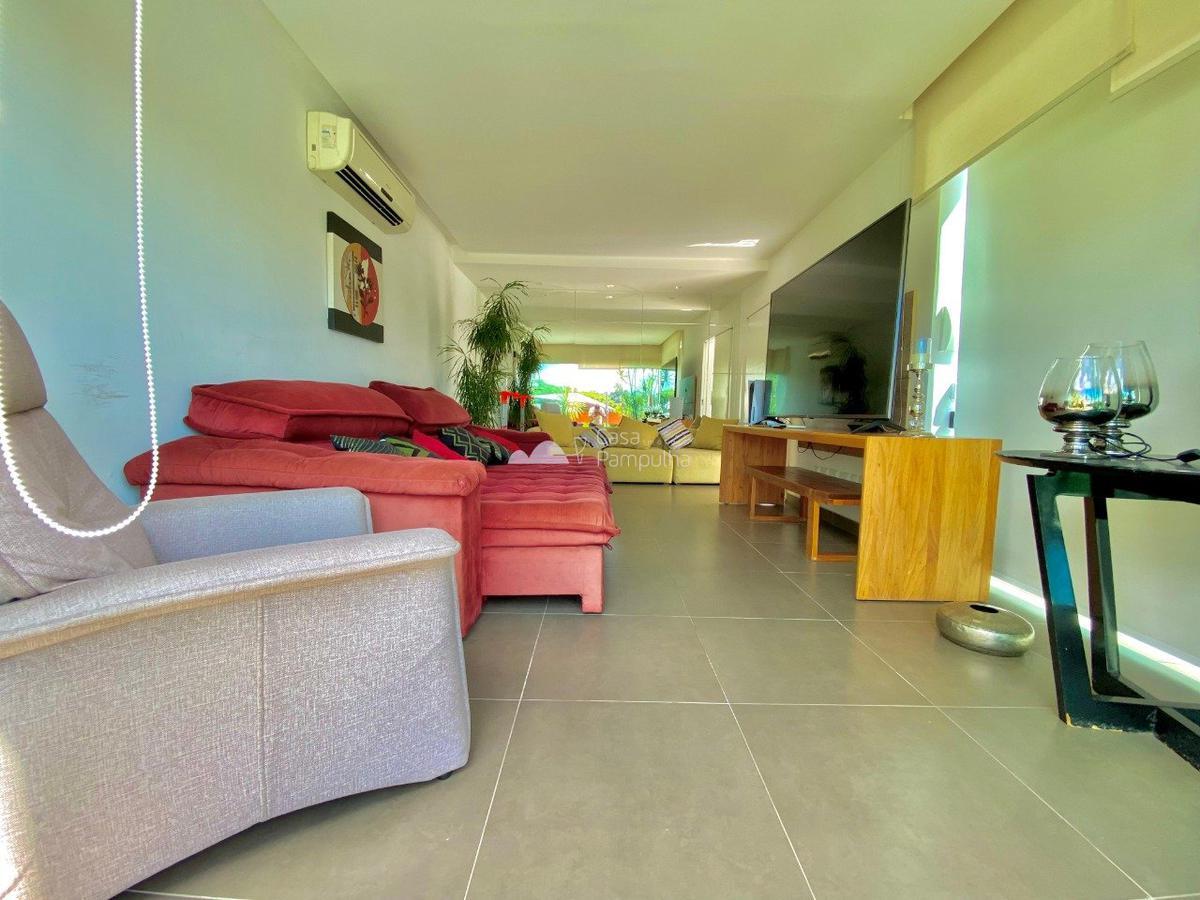 Casa, Bandeirantes (pampulha), 4 Quartos, 8 Vagas, 3 Suítes