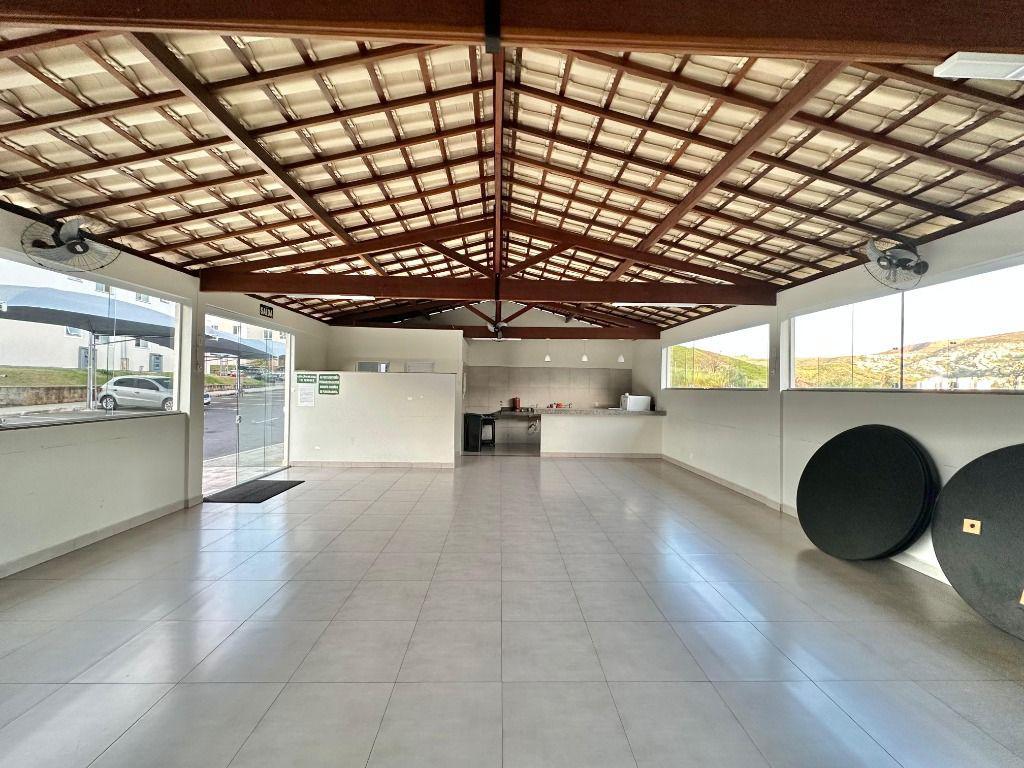 Apartamento, Casa Branca, 2 Quartos, 1 Vaga