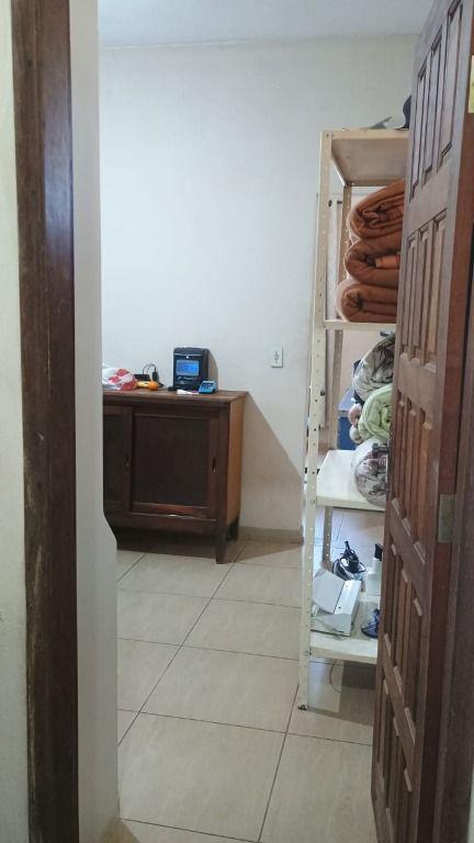 Lote, Adelmolândia, 0 Quarto, 0 Vaga